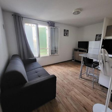 شقة Studio Refait A Neuf Fréjus المظهر الخارجي الصورة